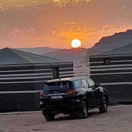 Hotel Traditions Of Wadi Rum Camp & Jeep Tour Exterior foto