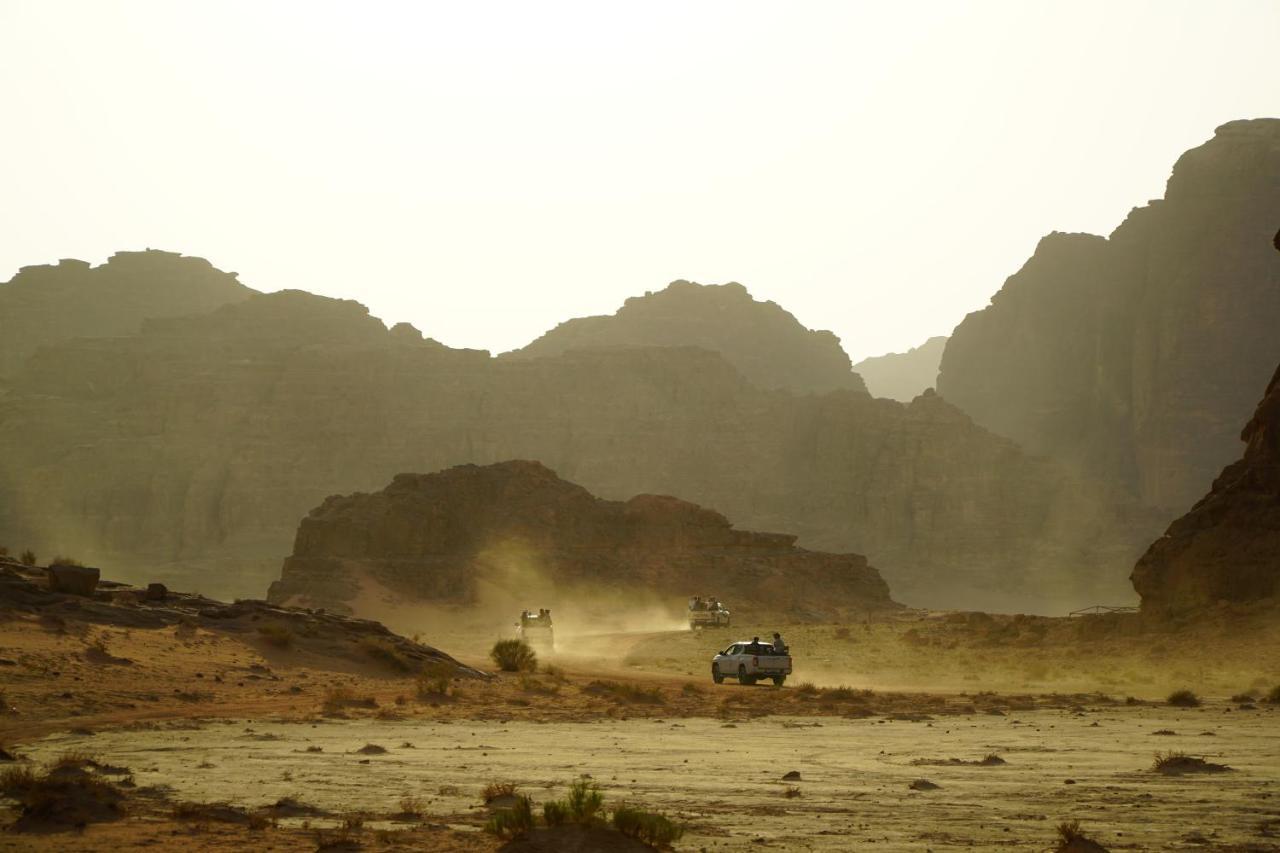 Hotel Traditions Of Wadi Rum Camp & Jeep Tour Exterior foto