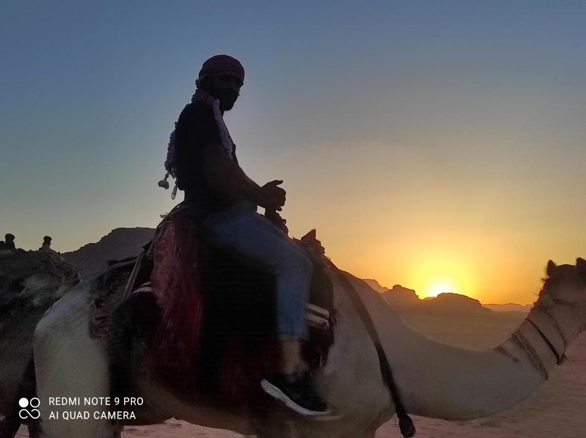 Hotel Traditions Of Wadi Rum Camp & Jeep Tour Exterior foto